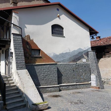 Casa Del Rustico, Indipendente Vista Sacra Con Dipinto Vila Caprie Exterior foto